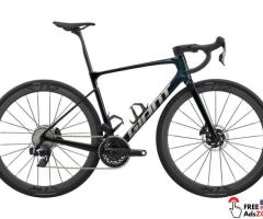 2026 Giant Defy Advanced SL 1 Road Bike (RACYCLESPORT)